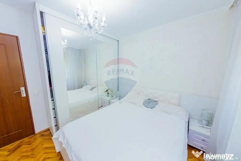 Apartament cu 4 camere decomandat în Central