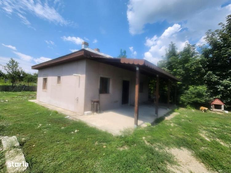 Casă cu 3 camere în Lilieci