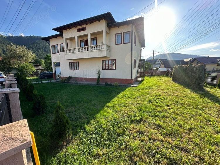 Casă cu 6 camere cu Teren 671 Mp în Câmpulung Moldovenesc