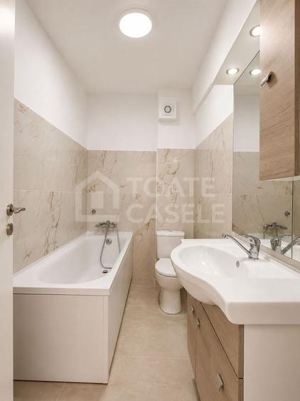 Apartament cu 3 camere semidecomandat în Someșeni