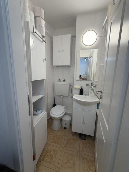 Apartament cu 3 camere semidecomandat în Valea Rosie