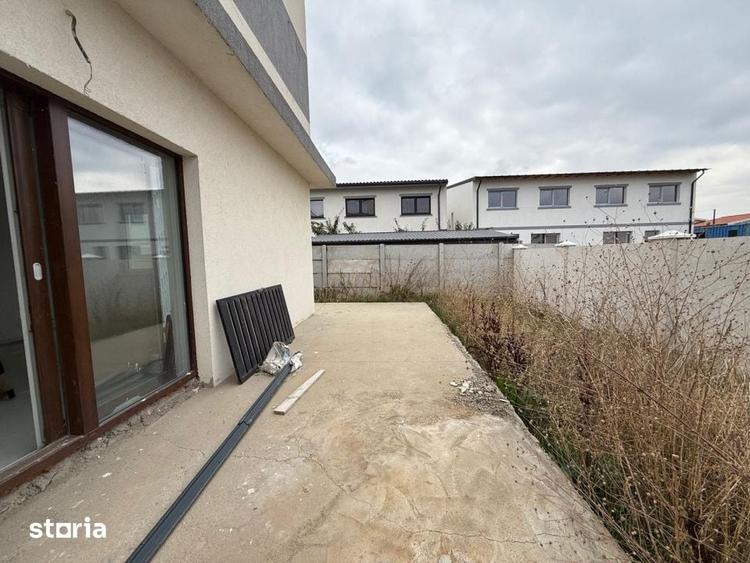 Casă cu 5 camere cu Teren 400 Mp în Central