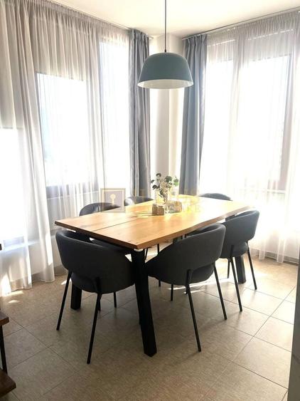 Apartament cu 3 camere decomandat, mobilat în Torontalului