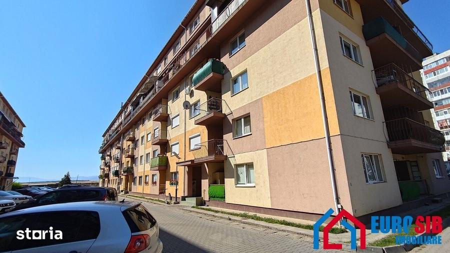 Garsoniera etaj 3 cu balcon in Sibiu cartier Hipodrom - 1