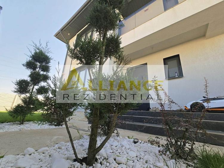 Casă individuală cu 4 camere cu Piscina în Berceni