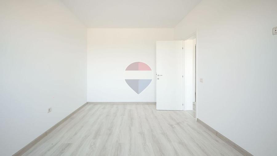 Apartament cu 2 camere decomandat în Sânpetru