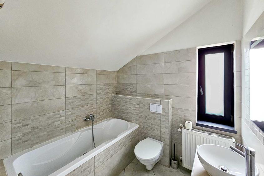 Apartament cu 2 camere semidecomandat în Tractorul