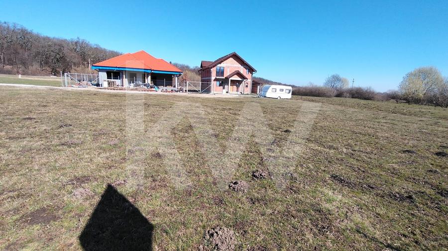 Teren Construcții intravilan de 712 mp, în Periferie