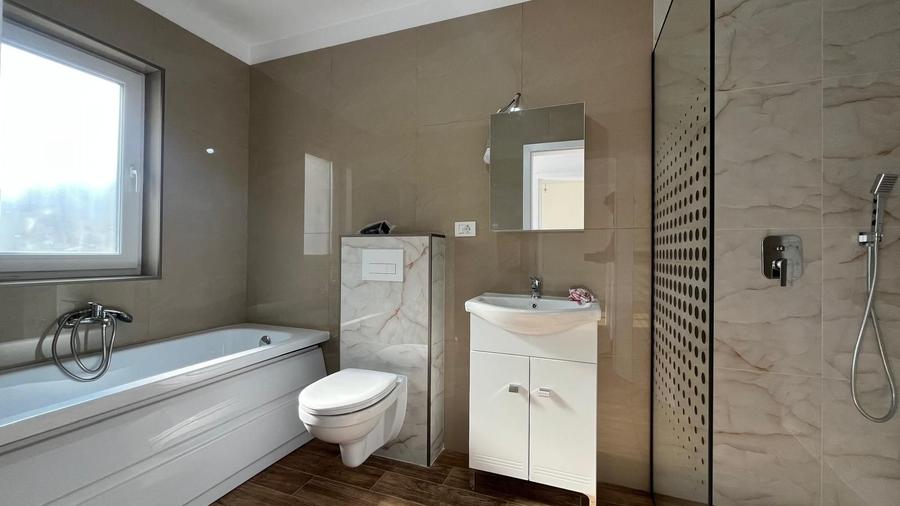 Duplex cu 3 camere cu Canalizare în Moșnița Nouă