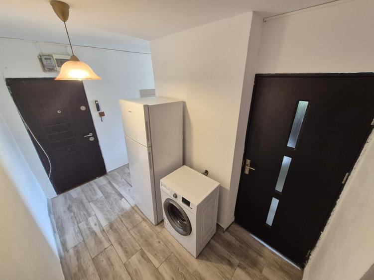Garsonieră decomandată în Spitalul Județean