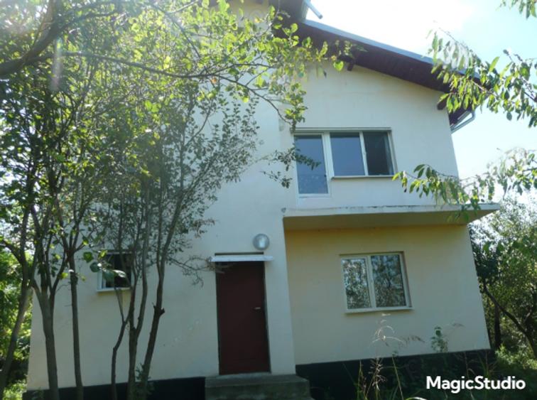 Giurgiu - Comuna Toporu - Casa P+2 - Constructie 2010 - Teren 3200 mp - 2