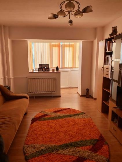 Apartament decomandat, 3 camere, Calea București- Mall - 1