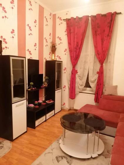 Inchiriez Casa cu 2 camere - 1