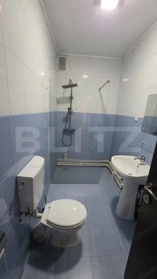 Casă cu 4 camere cu Teren 500 Mp în Central