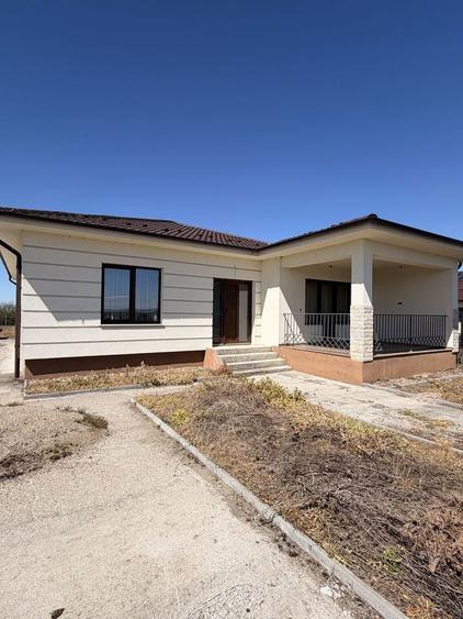 Vand casa intrare in Cionchesti - 5