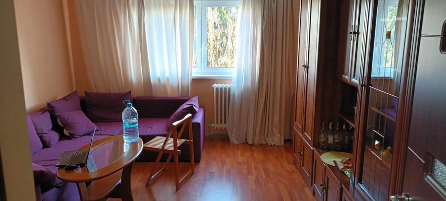 Apartament cu 3 camere, central - 2