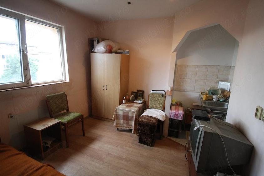 Proprietar vand garsoniera Zona Dambovita, 23.500 euro - 6