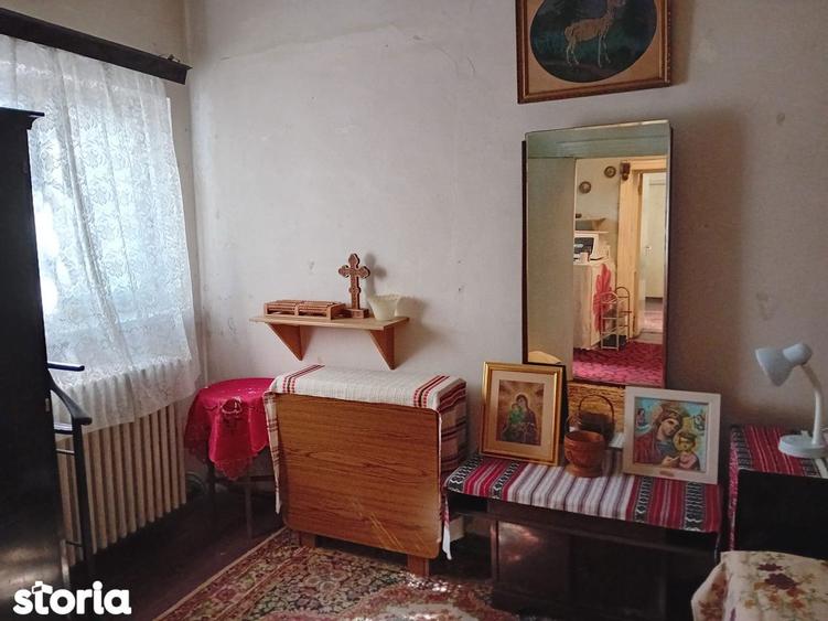 Turda - Ion Mihalache casa singur curte - cu garaj auto, sector 1 - 1