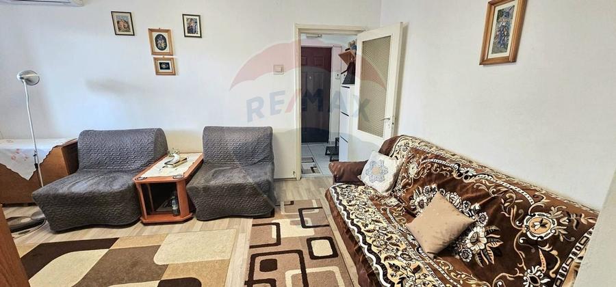 Apartament cu 2 camere de vânzare, strada Milcov - 7