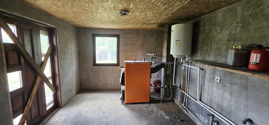 Casa de vanzare si fabrica de paine, zona Darmanesti! - 9