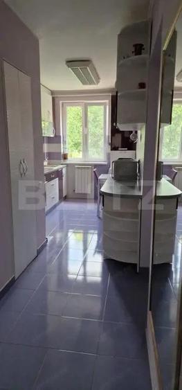 Apartament 3 camere, 57 mp, zona Micro 1 - 10