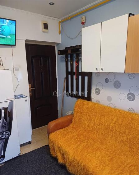 Camera- de inchiriat - Tractorul - 1