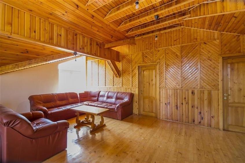 FILM ! Pe armonia a 1.100 mp teren/ gradina, Vila galanta,cu 3 apartamente disti - 25