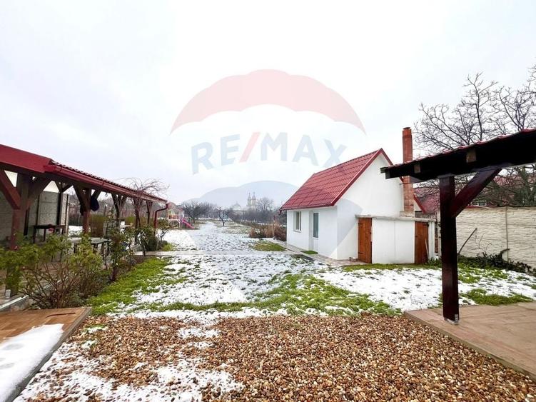 Casă de vânzare în zona Oncea, Str Ion Bogdan, teren 2.000 mp - 5
