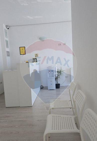 Spa?iu de birouri in Radauti de 105mp de inchiriat - 8