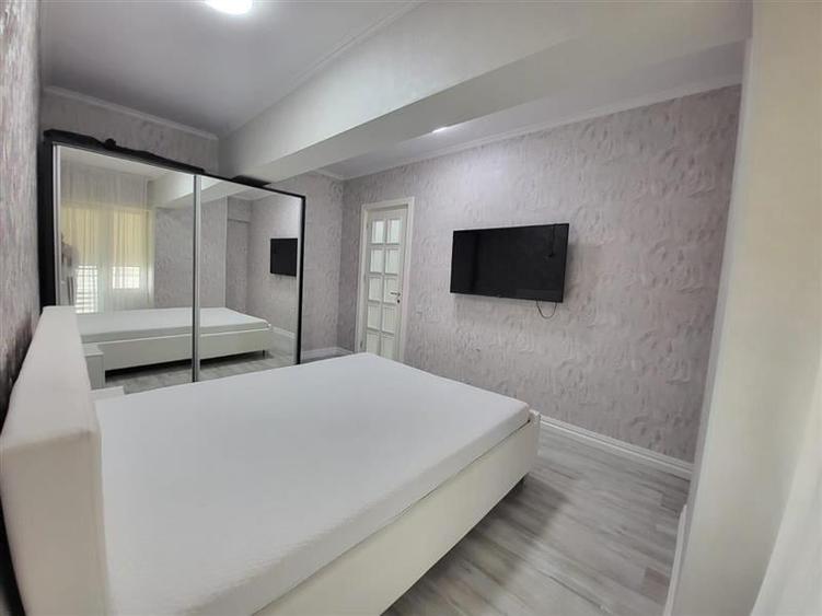 Apartament 3 camere ROYAL TOWN - 1