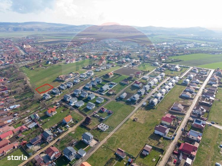 Teren intravilan cu vedere panoramica, utilitati si pozitie excelenta! - 6