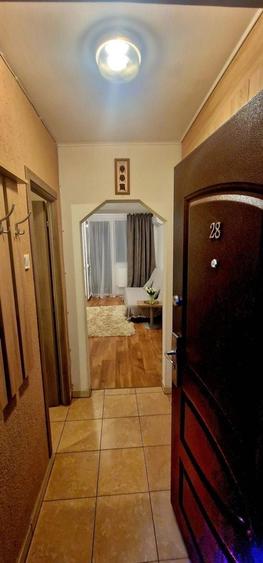 Garsonieră modernă, etaj 2, AC, 5 min metrou Titan - 3