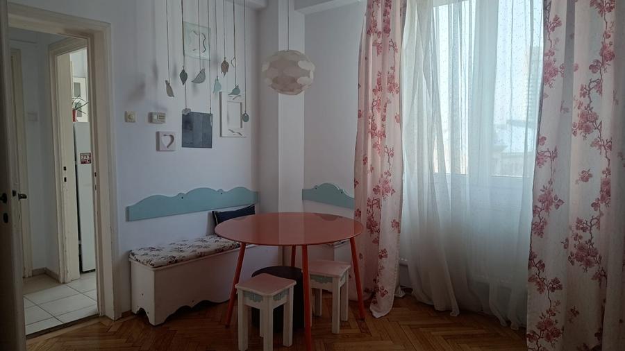 Universitate, 6 minute de metrou Universitate, centrala termica - 6