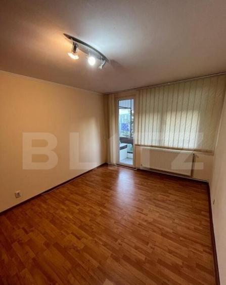 Apartament de vanzare , 40 mp , Zona Carpati I - 3