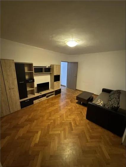 Apartament 3 camere , 7 Noiembrie , UMF - 1