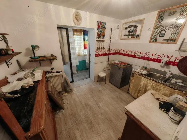 Pers fizica Apartament 4 camere Decomandat, liber - 3