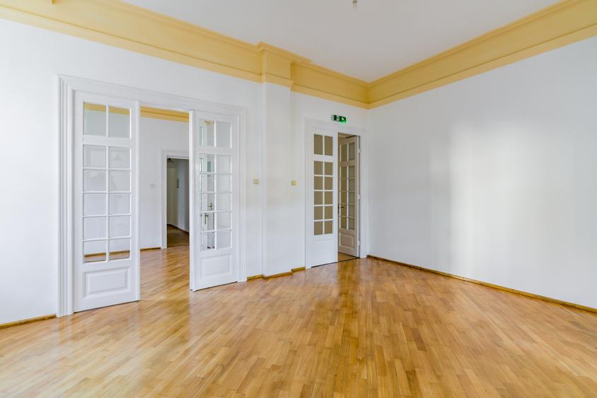 Spațiu Generos și Versatil pentru Birouri sau Activități Comerciale - 11