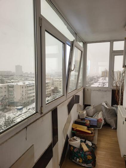 Malu Rosu ,se vine apartament cu trei camere ,pret  83000 euro. - 5