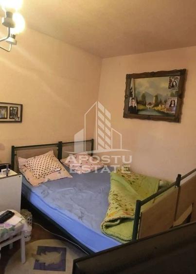 Apartament cu 3 camere, semidecomandat,etaj intermediar Sagului - 4