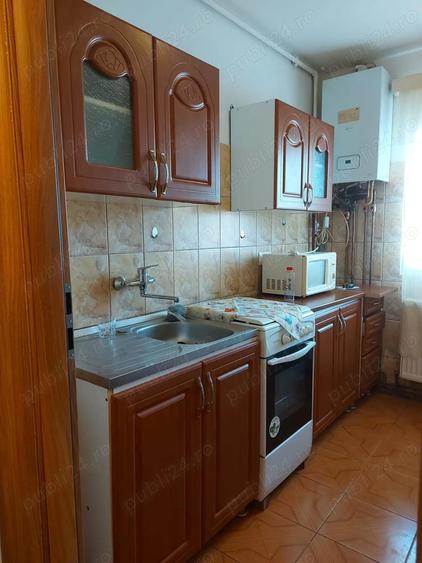 PROPRIETAR,inchiriez ap. 2 camere decomandat,cartier Strand[str.Strandului) - 3