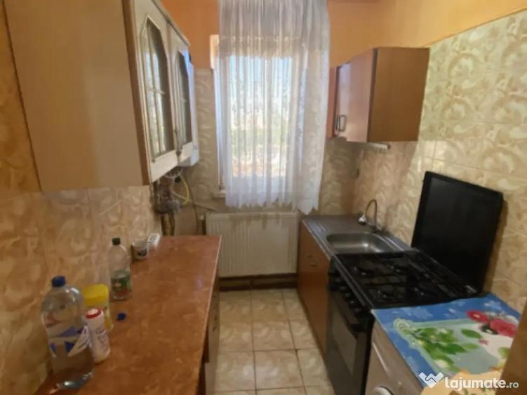 Apartament 3 camere decomandat,etaj 4/4 Bld. Racoteanu, 45 0 - 5