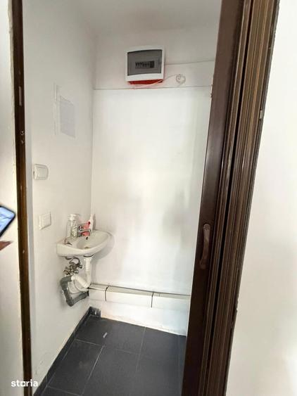 Spa?iu comercial, 28 mp, Mana?tur Pia?a Flora ideal salon de frumuse?e - 2