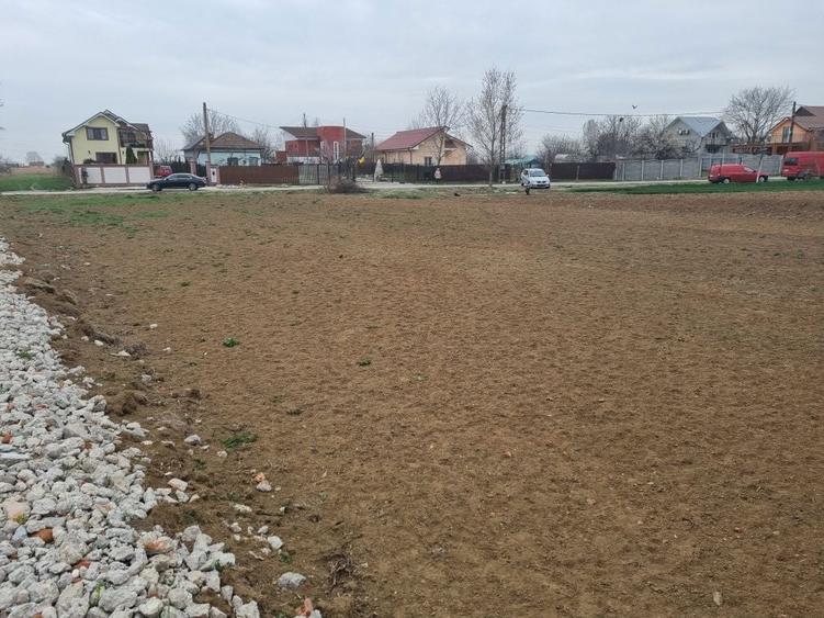 Teren intravilan Salcia 1097 mp utilitati aproape ideal casa 39.500 negociabil - 5