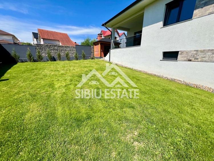 Casă Individuală cu garaj dublu de Vânzare în Șelimbăr, zona Lidl - 8