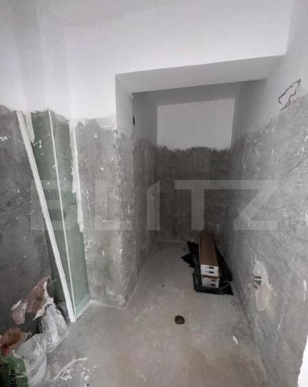 Apartament de vanzare, cu 2 camere, 82 mp, zona Bucurestii N - 4