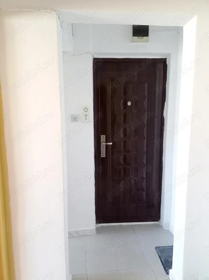 Garsoniera decomandata Tractorul de vanzare - 3