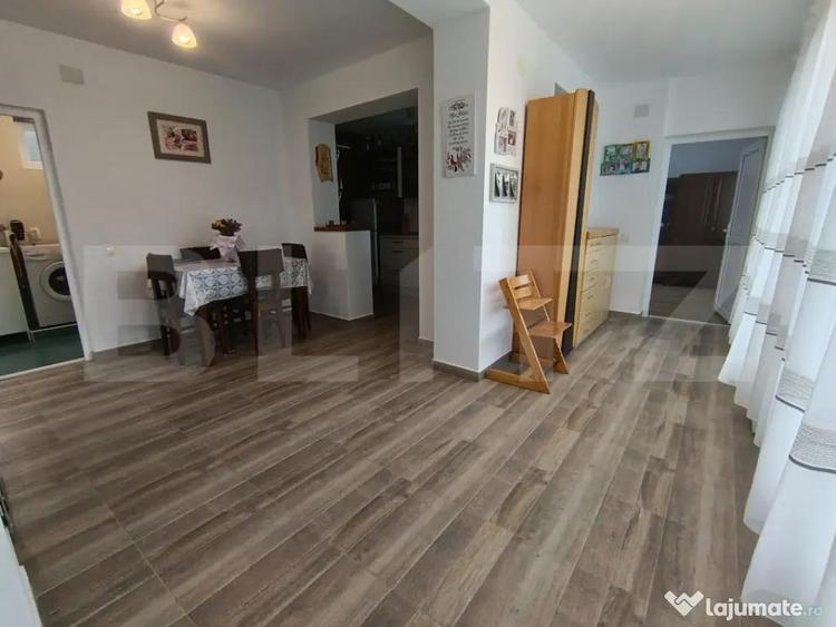 Casa cu 3 camere ?i teren in suprafa?a de 2000 mp - 8