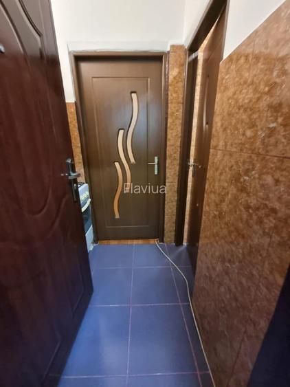 Inchiriez garsoniera zona umt 200 euro/luna Inchiriez garsoniera zona umt 200 euro/luna