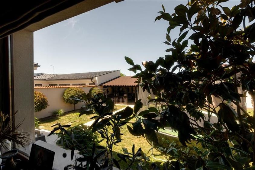 RECO Vila cu 5 camere str. Apateului- zona Nufarul - 41