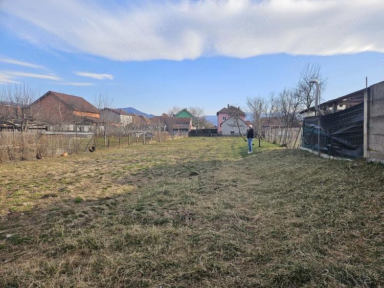 Schimb vand casa cu etaj plus teren hateg - 4